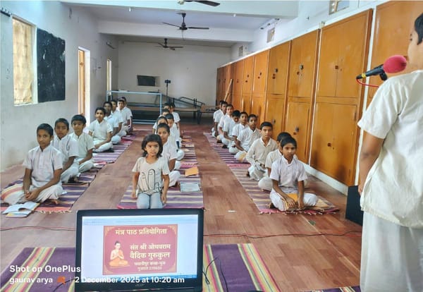 Mantra recitation in the hall